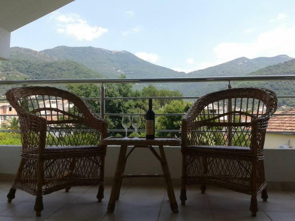 Apartments Lanterna Tivat Eksteriør bilde