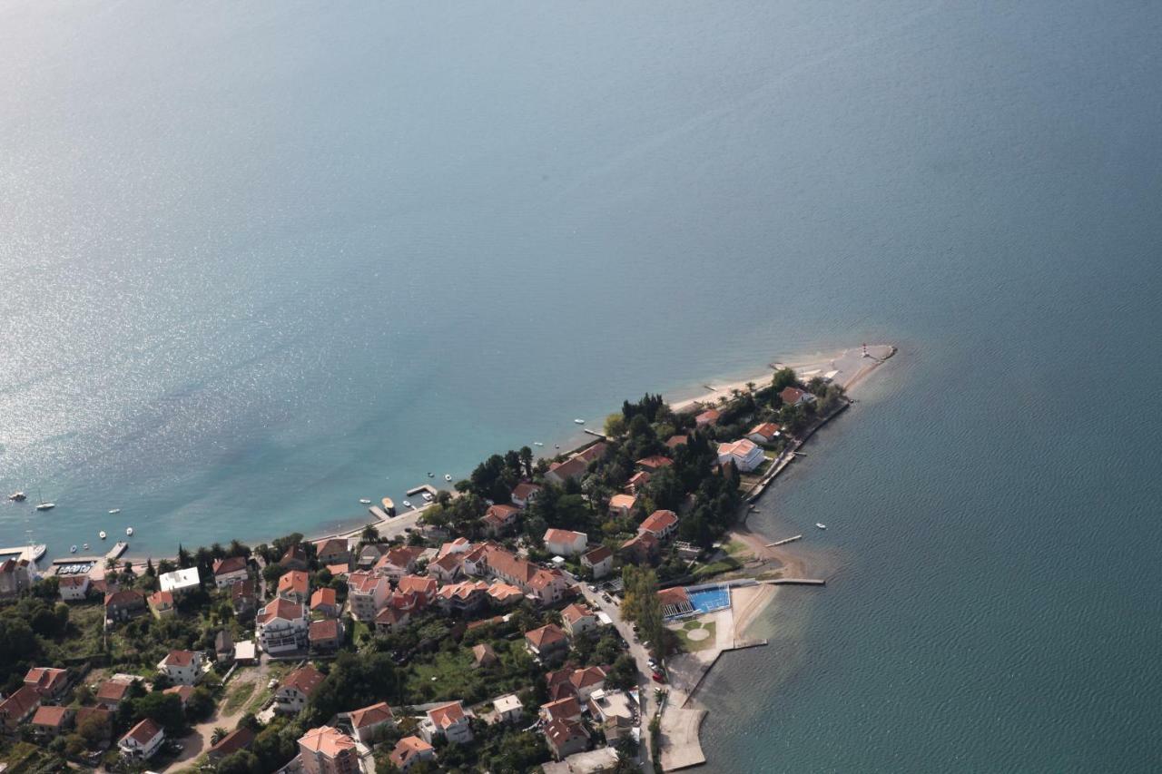 Apartments Lanterna Tivat Eksteriør bilde