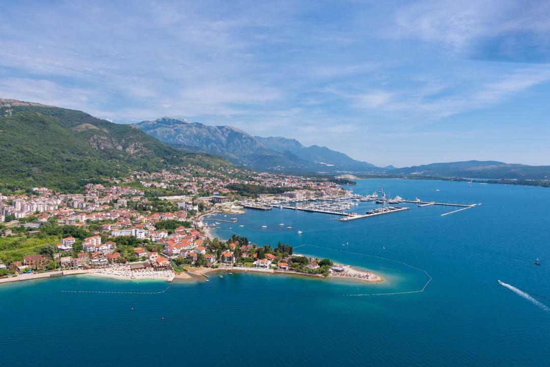 Apartments Lanterna Tivat Eksteriør bilde