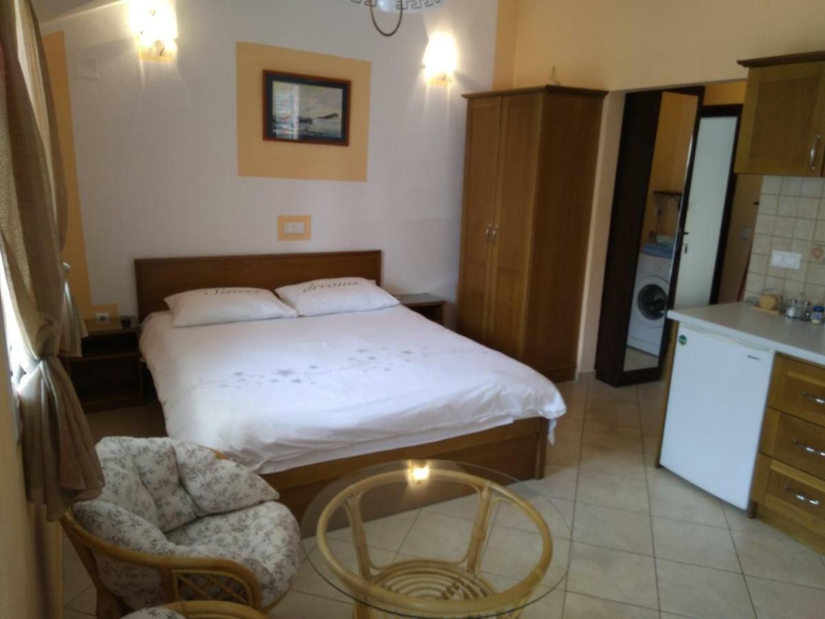 Apartments Lanterna Tivat Eksteriør bilde